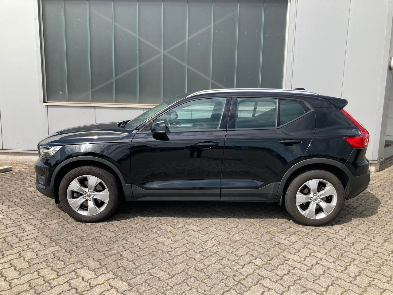 Volvo XC 40 D3 Momentum Pro AWD - SUV: obrázek 3 Volvo XC 40 D3 Momentum Pro AWD - SUV: obrázek 3