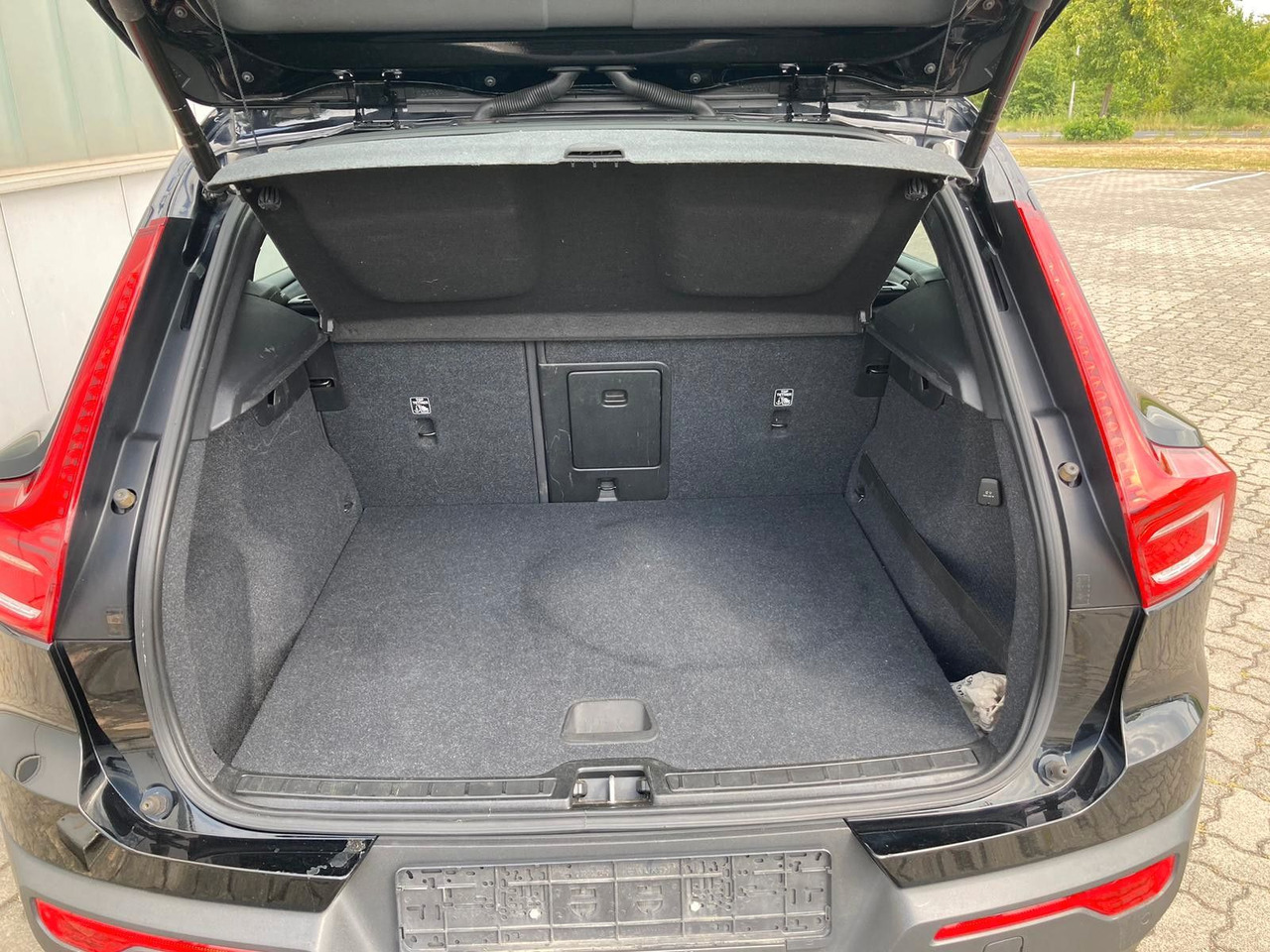 Volvo XC 40 D3 Momentum Pro AWD - SUV: obrázek 4 Volvo XC 40 D3 Momentum Pro AWD - SUV: obrázek 4