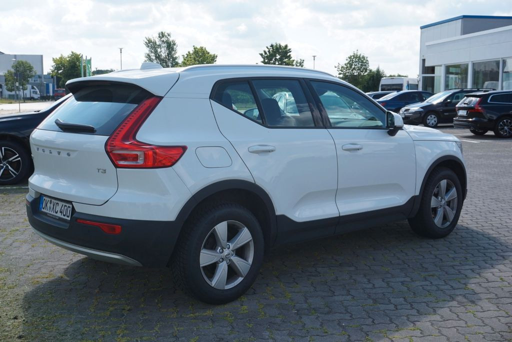 Volvo XC 40 T3 Momentum Pro 2WD - SUV: obrázek 3 Volvo XC 40 T3 Momentum Pro 2WD - SUV: obrázek 3