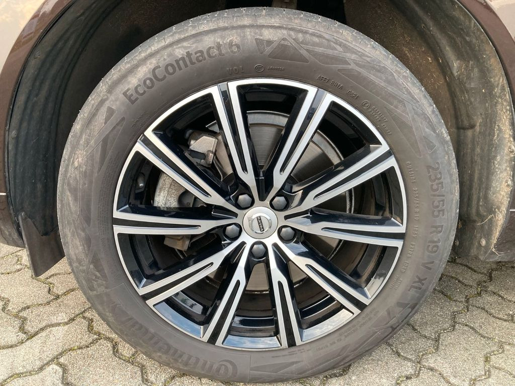 SUV Volvo XC 60 B5 Inscription AWD (Diesel): obrázek 17