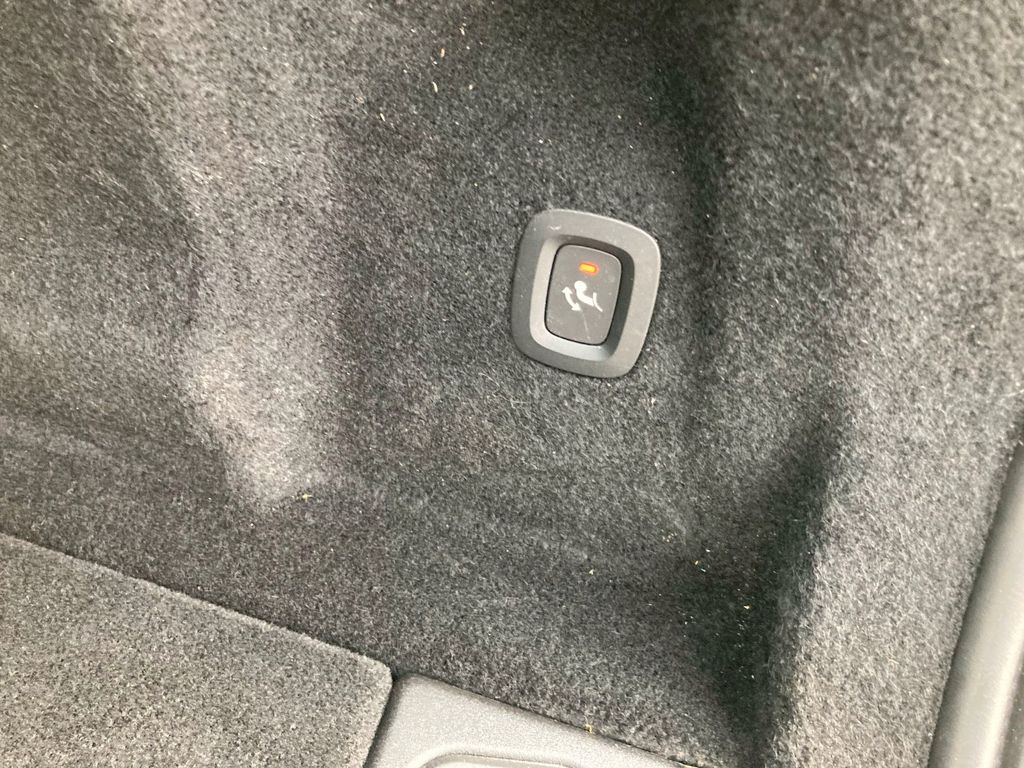 SUV Volvo XC 60 B5 Inscription AWD (Diesel): obrázek 7
