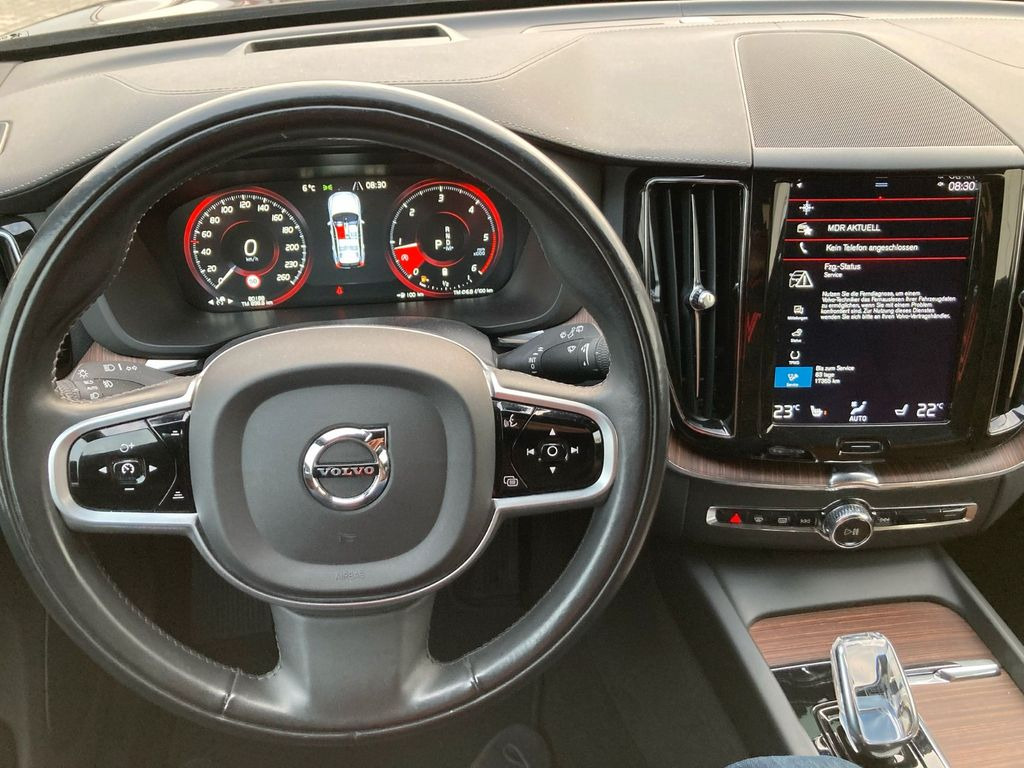 SUV Volvo XC 60 B5 Inscription AWD (Diesel): obrázek 13