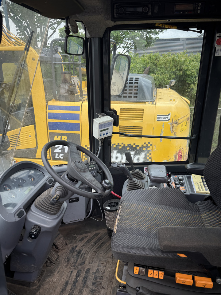 Kolový nakladač KOMATSU WA200PZ-6: obrázek 15