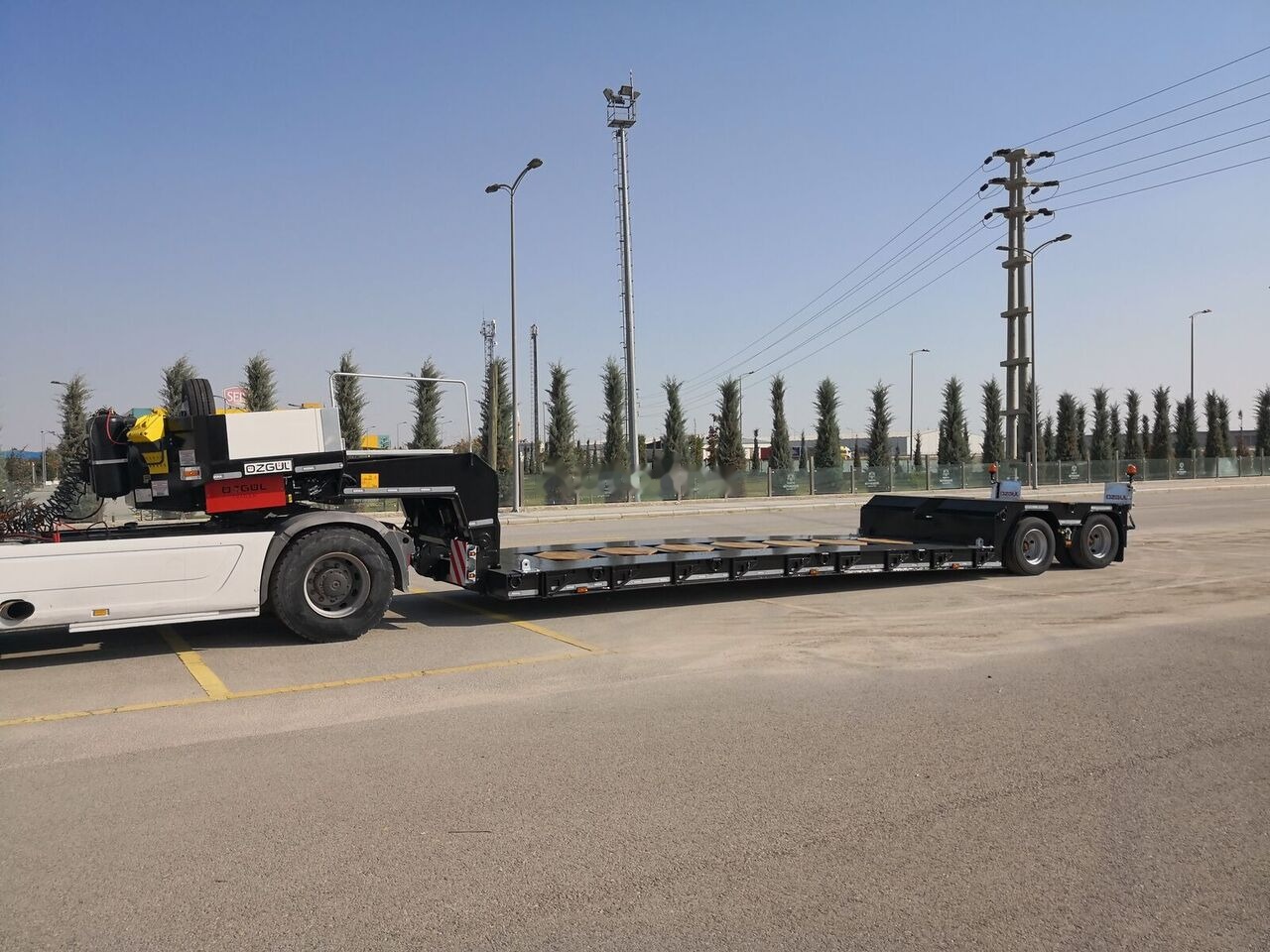 Özgül 2 AXLE LOW LOADER SEMI TRAILER - Podvalníkový návěs: obrázek 2 Özgül 2 AXLE LOW LOADER SEMI TRAILER - Podvalníkový návěs: obrázek 2