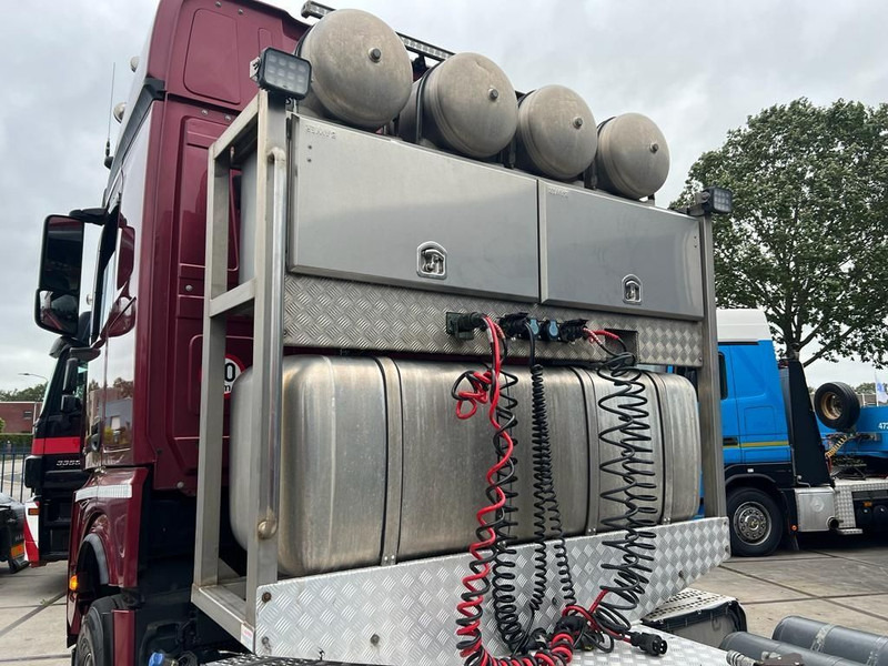 Mercedes-Benz Arocs 3363 Actros 3363 - Tahač: obrázek 4 Mercedes-Benz Arocs 3363 Actros 3363 - Tahač: obrázek 4