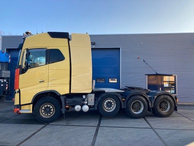 Volvo FH 16.750 8x4/4 - Tahač: obrázek 2 Volvo FH 16.750 8x4/4 - Tahač: obrázek 2