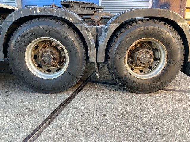 Volvo FH 16.750 8x4/4 - Tahač: obrázek 4 Volvo FH 16.750 8x4/4 - Tahač: obrázek 4