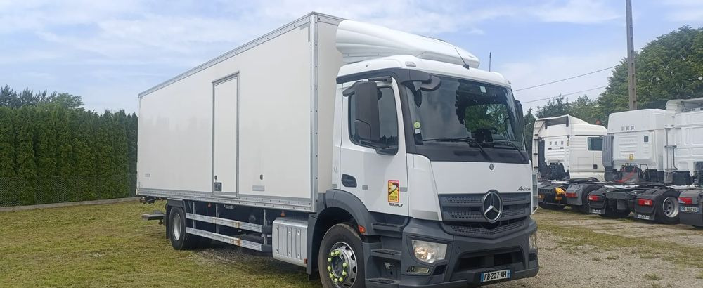 Mercedes-Benz Antos - Chladírenský nákladní automobil: obrázek 1 Mercedes-Benz Antos - Chladírenský nákladní automobil: obrázek 1