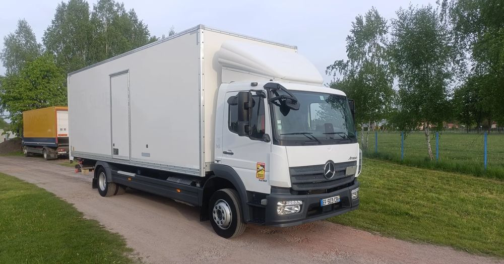 Mercedes-Benz Atego 1218 - Skříňový nákladní auto: obrázek 1 Mercedes-Benz Atego 1218 - Skříňový nákladní auto: obrázek 1