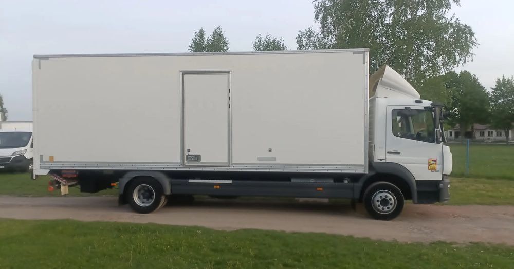 Mercedes-Benz Atego 1218 - Skříňový nákladní auto: obrázek 5 Mercedes-Benz Atego 1218 - Skříňový nákladní auto: obrázek 5