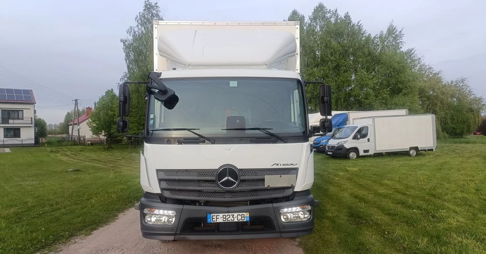 Mercedes-Benz Atego 1218 - Skříňový nákladní auto: obrázek 4 Mercedes-Benz Atego 1218 - Skříňový nákladní auto: obrázek 4