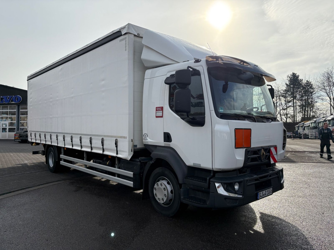 Renault D 16.280 Curtainsider - Plachtový nákladní auto: obrázek 3 Renault D 16.280 Curtainsider - Plachtový nákladní auto: obrázek 3