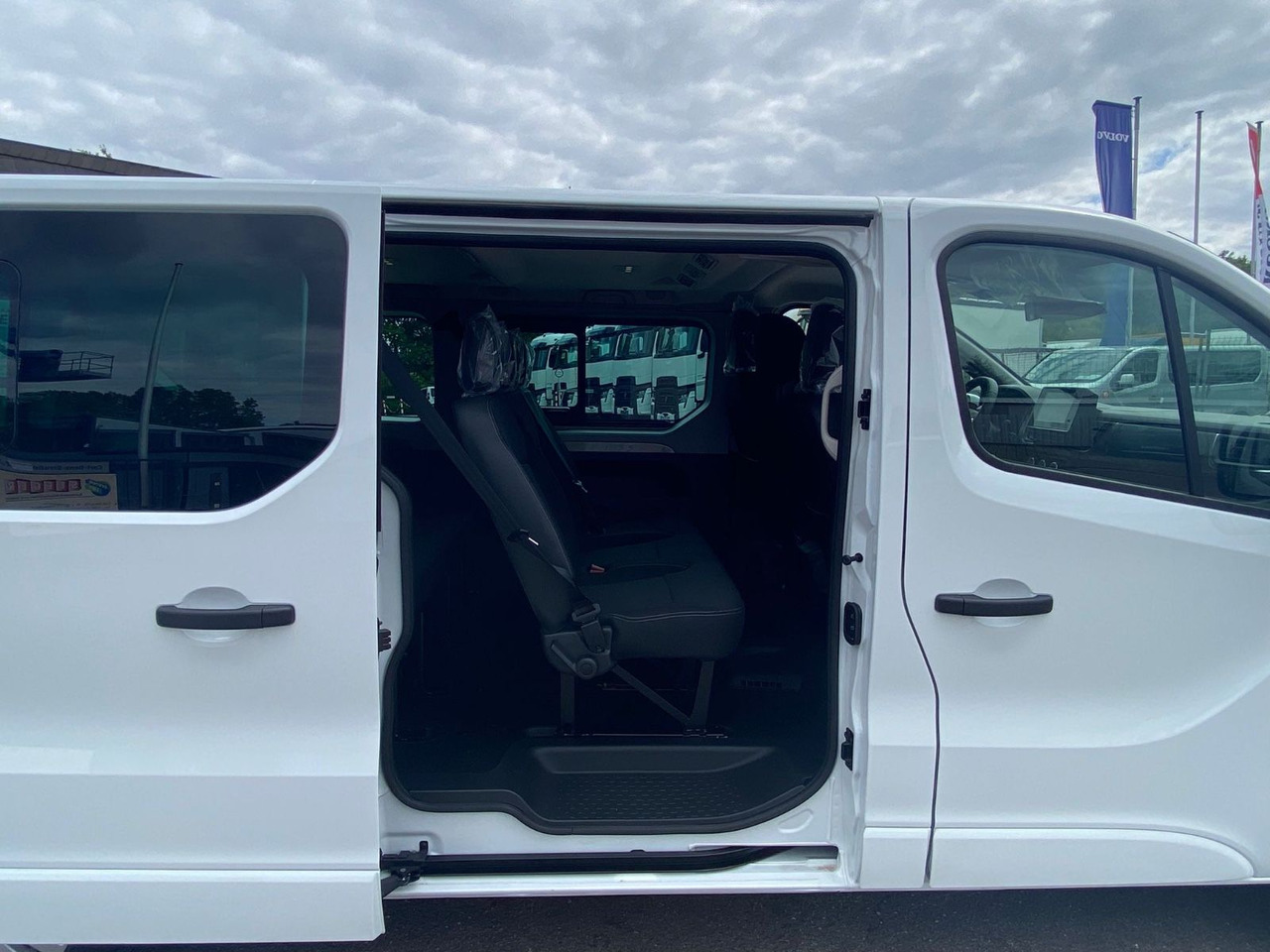 Minibus, Mikrobus Renault TRAFIC 9-Sitzer L2H1: obrázek 7