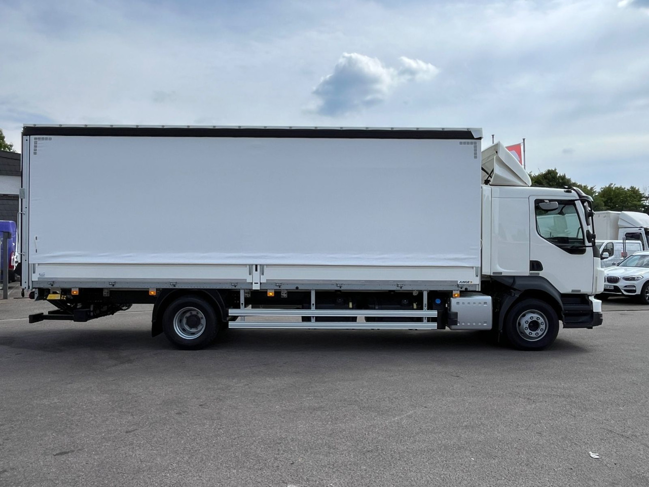 Volvo FL16.280 Junge Schiebeplane - Plachtový nákladní auto: obrázek 4 Volvo FL16.280 Junge Schiebeplane - Plachtový nákladní auto: obrázek 4