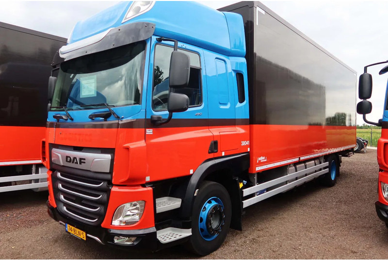 DAF CF 410 CF 410 - Skříňový nákladní auto: obrázek 2 DAF CF 410 CF 410 - Skříňový nákladní auto: obrázek 2