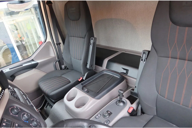 DAF LF 210 Bakwagen+ Dhollandia 1500 kg Comfort cabine - Skříňový nákladní auto: obrázek 5 DAF LF 210 Bakwagen+ Dhollandia 1500 kg Comfort cabine - Skříňový nákladní auto: obrázek 5