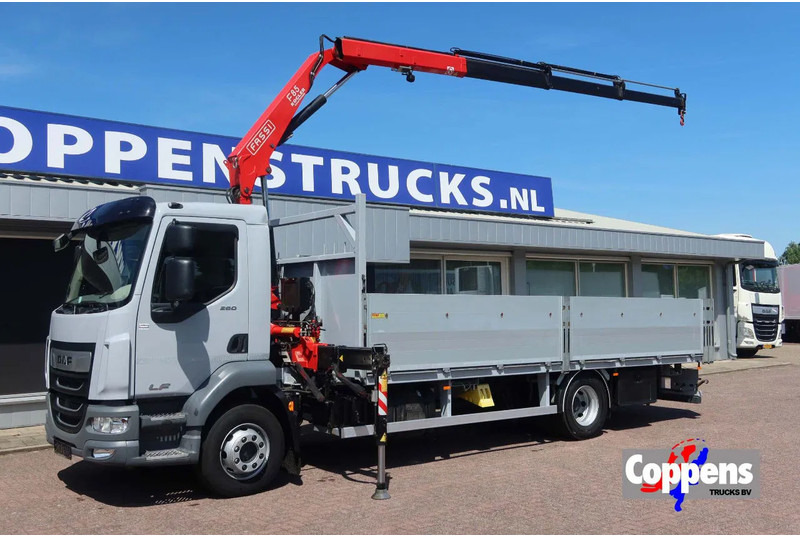 DAF LF 260 FA Openwagen + Kraan Fassi F85 B023+ Radio controle - Nákladní automobil valníkový/ Plošinový: obrázek 1 DAF LF 260 FA Openwagen + Kraan Fassi F85 B023+ Radio controle - Nákladní automobil valníkový/ Plošinový: obrázek 1