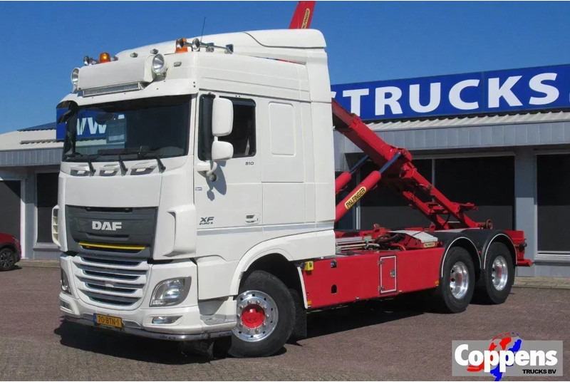 DAF XF 510 Fat 6x4 Euro 6 - Hákový nosič kontejnerů: obrázek 1 DAF XF 510 Fat 6x4 Euro 6 - Hákový nosič kontejnerů: obrázek 1