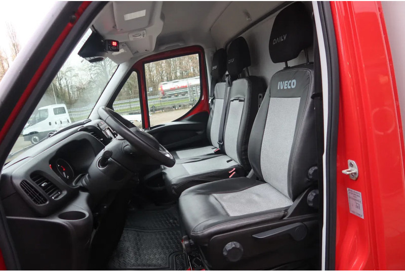 Iveco 35S 180 35 S 180 Hi-Matic - Chladící dodávka: obrázek 5 Iveco 35S 180 35 S 180 Hi-Matic - Chladící dodávka: obrázek 5