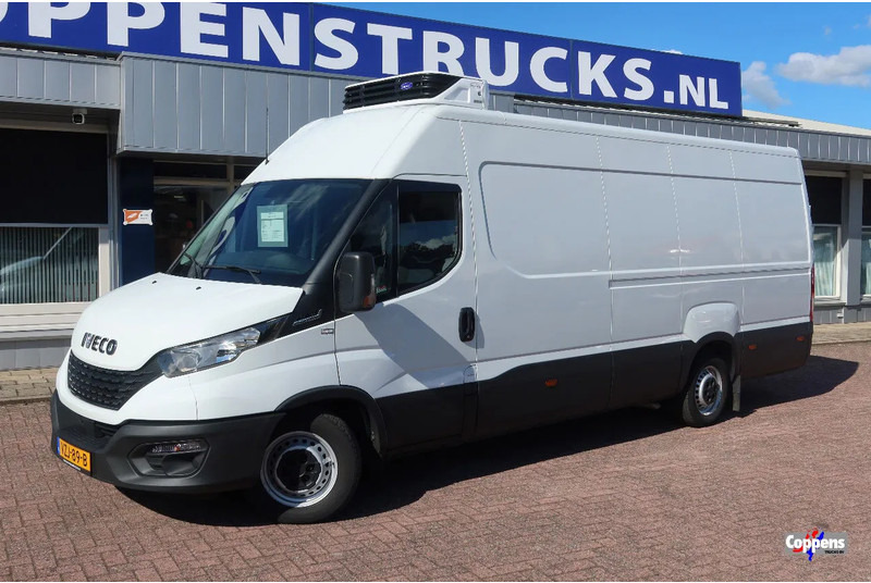 Iveco Daily 35S16 Iveco 35S16 L3/H2 Koel/Vries/ verwarmen Carrier Xarios 350 + 220 volt nacht aansluiting - Chladící dodávka: obrázek 1 Iveco Daily 35S16 Iveco 35S16 L3/H2 Koel/Vries/ verwarmen Carrier Xarios 350 + 220 volt nacht aansluiting - Chladící dodávka: obrázek 1