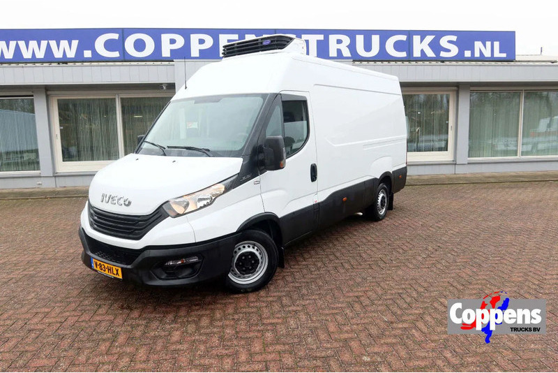 Iveco Daily 35S16 Koelen/vriezen/verwarmen Carrier Xarios 350 + nacht aansluiting 220 volt - Chladící dodávka: obrázek 1 Iveco Daily 35S16 Koelen/vriezen/verwarmen Carrier Xarios 350 + nacht aansluiting 220 volt - Chladící dodávka: obrázek 1