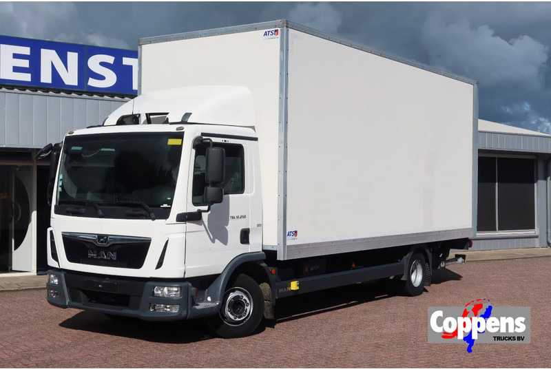 MAN TGL 12.250 Bakwagen + Laadklep DHollandia 2000 kg - Skříňový nákladní auto: obrázek 1 MAN TGL 12.250 Bakwagen + Laadklep DHollandia 2000 kg - Skříňový nákladní auto: obrázek 1