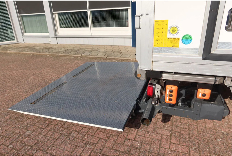 Skříňový nákladní auto MAN TGM 15.290 Bak + klep Full air suspension Euro 6 Automaat: obrázek 18