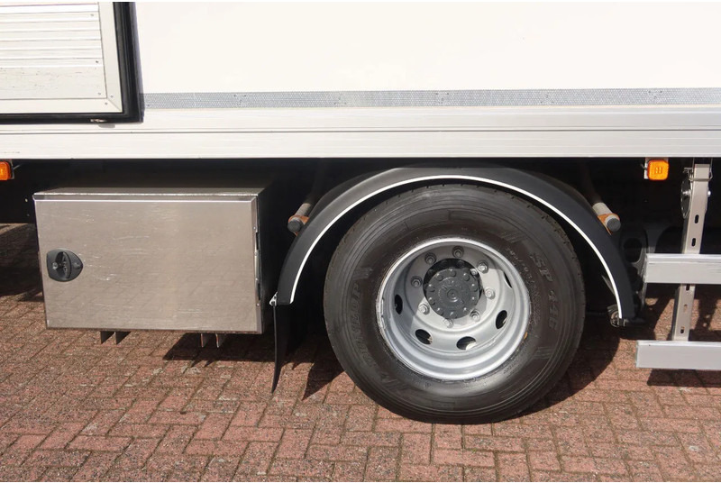 Skříňový nákladní auto MAN TGM 15.290 Bak + klep Full air suspension Euro 6 Automaat: obrázek 20