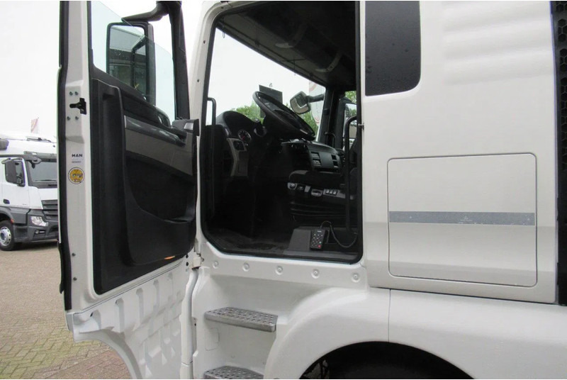 MAN TGX 26.460 XLX Interarder Euro 6 - Přepravník automobilů: obrázek 4 MAN TGX 26.460 XLX Interarder Euro 6 - Přepravník automobilů: obrázek 4