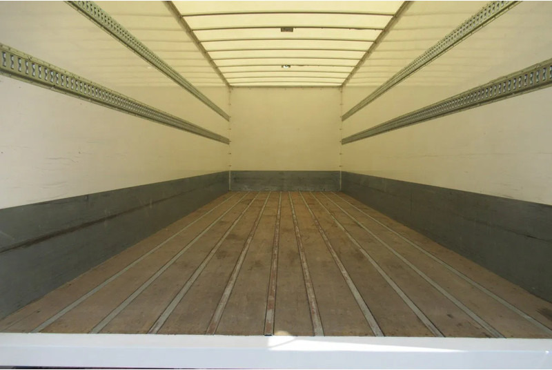 Mercedes-Benz Actros 1832 1832 LL 4x2 - Skříňový nákladní auto: obrázek 4 Mercedes-Benz Actros 1832 1832 LL 4x2 - Skříňový nákladní auto: obrázek 4