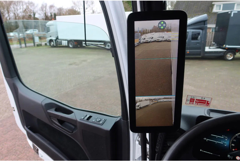 Skříňový nákladní auto Mercedes-Benz Actros 1840 L Bakwagen + Bar klep 2000 KG + Geïsoleerde bak: obrázek 18 Skříňový nákladní auto Mercedes-Benz Actros 1840 L Bakwagen + Bar klep 2000 KG + Geïsoleerde bak: obrázek 18