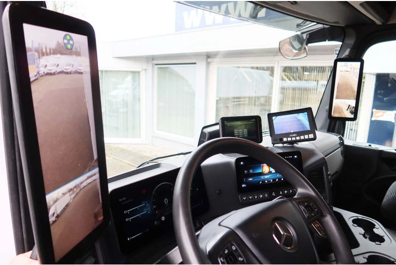 Mercedes-Benz Actros 1840 L Bakwagen + Bar klep 2000 KG + Geïsoleerde bak - Skříňový nákladní auto: obrázek 4 Mercedes-Benz Actros 1840 L Bakwagen + Bar klep 2000 KG + Geïsoleerde bak - Skříňový nákladní auto: obrázek 4