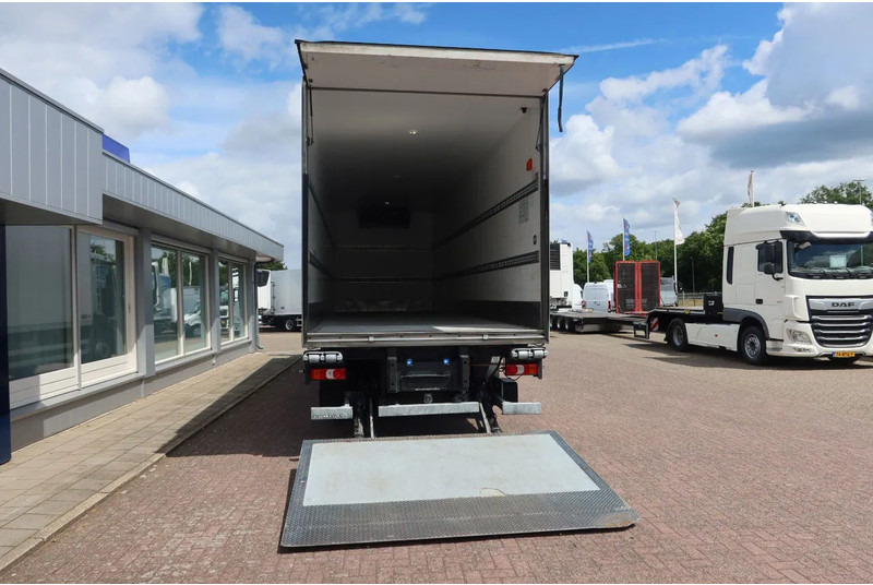 Mercedes-Benz Actros 2530 L Koel/Vries + Laadklep DHollandia 2500kg - Chladírenský nákladní automobil: obrázek 4 Mercedes-Benz Actros 2530 L Koel/Vries + Laadklep DHollandia 2500kg - Chladírenský nákladní automobil: obrázek 4