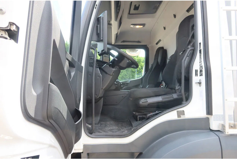 Mercedes-Benz Actros 2530 L Koel/Vries + Laadklep DHollandia 2500kg - Chladírenský nákladní automobil: obrázek 5 Mercedes-Benz Actros 2530 L Koel/Vries + Laadklep DHollandia 2500kg - Chladírenský nákladní automobil: obrázek 5