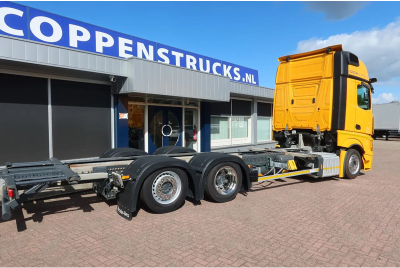 Mercedes-Benz Actros 2642 LL Chassis Cabine Giga space - Podvozek s kabinou: obrázek 3 Mercedes-Benz Actros 2642 LL Chassis Cabine Giga space - Podvozek s kabinou: obrázek 3