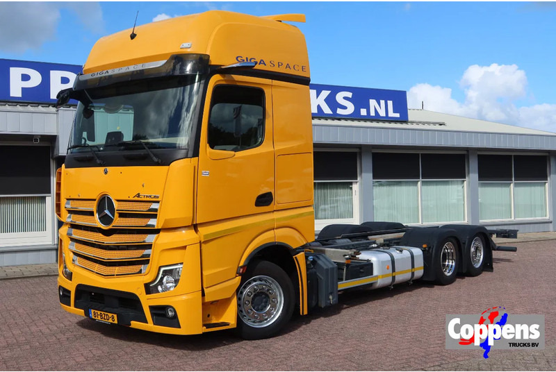 Mercedes-Benz Actros 2642 LL Giga Space Wisselbare opbouw/chassis cabine + lift as - Kontejnérový podvozek/ Výměnná nástavba: obrázek 1 Mercedes-Benz Actros 2642 LL Giga Space Wisselbare opbouw/chassis cabine + lift as - Kontejnérový podvozek/ Výměnná nástavba: obrázek 1