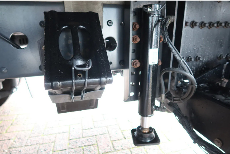 Skříňový nákladní auto Mercedes-Benz Atego 1223 L Bak + Klep Bar 3000 KG: obrázek 14 Skříňový nákladní auto Mercedes-Benz Atego 1223 L Bak + Klep Bar 3000 KG: obrázek 14