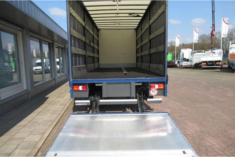 Mercedes-Benz Atego 1318L Euro 6 - Plachtový nákladní auto: obrázek 4 Mercedes-Benz Atego 1318L Euro 6 - Plachtový nákladní auto: obrázek 4