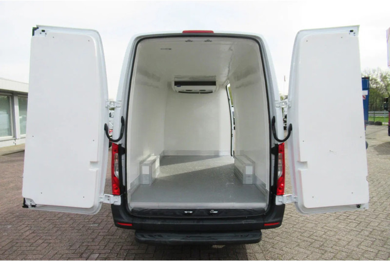 Mercedes-Benz Sprinter 314 CDI Koel/Vries/ verwarmen 220 volt nachtaansluiting - Chladící dodávka: obrázek 3 Mercedes-Benz Sprinter 314 CDI Koel/Vries/ verwarmen 220 volt nachtaansluiting - Chladící dodávka: obrázek 3