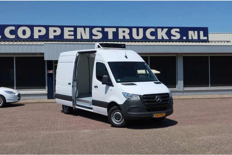 Chladící dodávka Mercedes-Benz Sprinter 315 CDI Koel/Vries/Verwarmen Carrier Xarios 350 + 220 volt nachtaansluiting: obrázek 15 Chladící dodávka Mercedes-Benz Sprinter 315 CDI Koel/Vries/Verwarmen Carrier Xarios 350 + 220 volt nachtaansluiting: obrázek 15