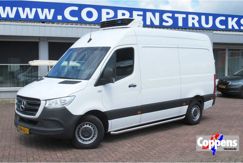 Mercedes-Benz Sprinter 316 CDI Koelen/Vriezen/ Verwarmen Carrier Xarios 350 + 220 volt nacht aansluiting - Chladící dodávka: obrázek 1 Mercedes-Benz Sprinter 316 CDI Koelen/Vriezen/ Verwarmen Carrier Xarios 350 + 220 volt nacht aansluiting - Chladící dodávka: obrázek 1