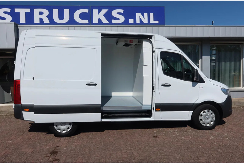 Mercedes-Benz Sprinter 316 Koel/Vries L2/H2 Trekhaak 3500kg - Chladící dodávka: obrázek 2 Mercedes-Benz Sprinter 316 Koel/Vries L2/H2 Trekhaak 3500kg - Chladící dodávka: obrázek 2