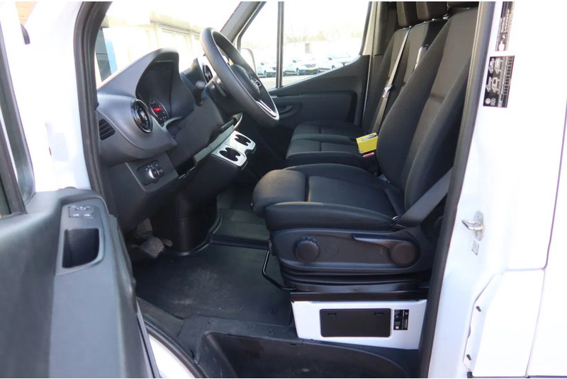 Mercedes-Benz Sprinter 317 CDI L3/H2 Automaat - Furgon: obrázek 5 Mercedes-Benz Sprinter 317 CDI L3/H2 Automaat - Furgon: obrázek 5
