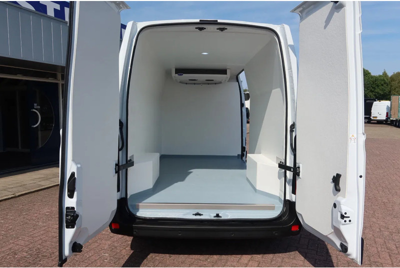 Renault Master Koel/Vries/Verwarmen Met nachtaansluiting 220 Volt Carrier Xarios 350 BPM vrij - Chladící dodávka: obrázek 4 Renault Master Koel/Vries/Verwarmen Met nachtaansluiting 220 Volt Carrier Xarios 350 BPM vrij - Chladící dodávka: obrázek 4