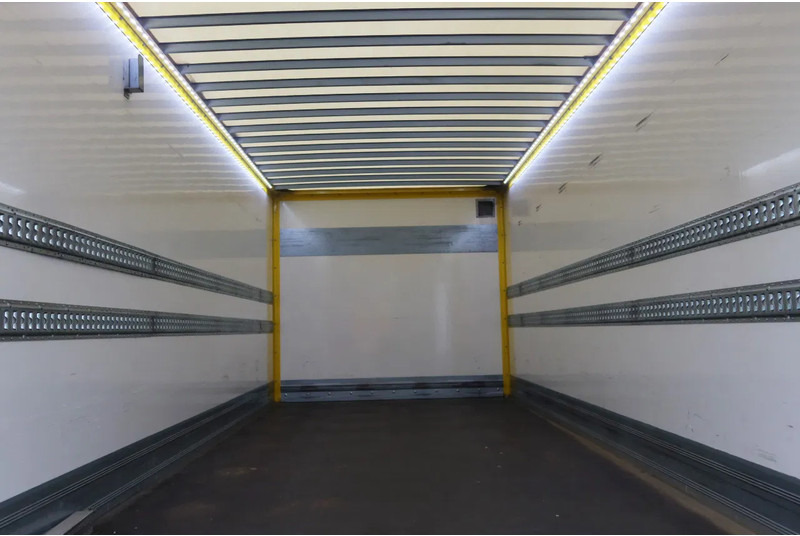 Scania P250 Bak+ Klep Dhollandia 1500 kg. Black line - Skříňový nákladní auto: obrázek 4 Scania P250 Bak+ Klep Dhollandia 1500 kg. Black line - Skříňový nákladní auto: obrázek 4