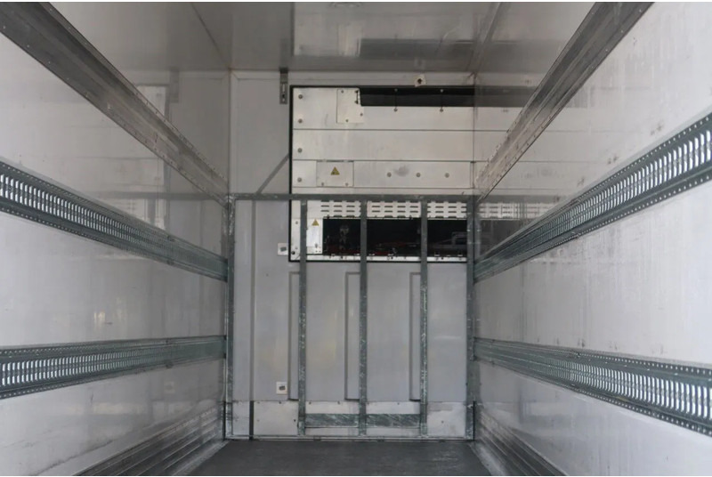 Sor IBERICA City trailer Koel/Vries+ klep 2500kg Bi-temp Carrier Vektor 19 MT - Chladírenský návěs: obrázek 4 Sor IBERICA City trailer Koel/Vries+ klep 2500kg Bi-temp Carrier Vektor 19 MT - Chladírenský návěs: obrázek 4