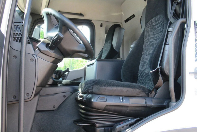 Mercedes-Benz Antos 1833 L - Tahač: obrázek 5 Mercedes-Benz Antos 1833 L - Tahač: obrázek 5