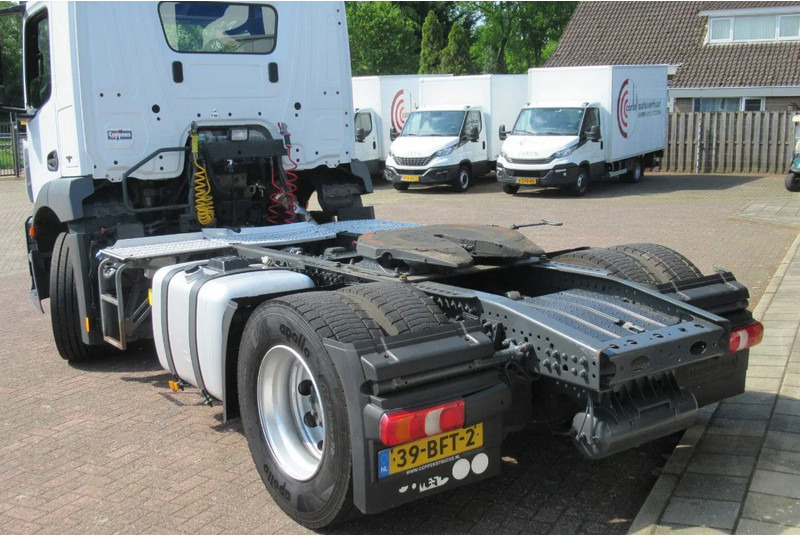 Mercedes-Benz Antos 1833 L - Tahač: obrázek 3 Mercedes-Benz Antos 1833 L - Tahač: obrázek 3