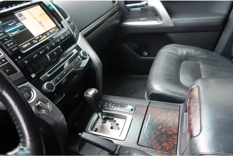Toyota Land Cruiser V8 200 V8. 4.5D Executive. 7 Persoons. Luchtvering. Marge voertuig - Osobní auto: obrázek 5 Toyota Land Cruiser V8 200 V8. 4.5D Executive. 7 Persoons. Luchtvering. Marge voertuig - Osobní auto: obrázek 5