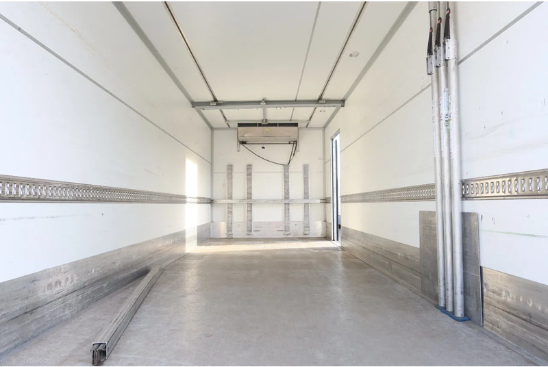 Volvo FE 280 4x2 Carrier Supra 1250 Koel/ Vries+ BAR klep 2000 kg. 2 Stuks in voorraad - Chladírenský nákladní automobil: obrázek 4 Volvo FE 280 4x2 Carrier Supra 1250 Koel/ Vries+ BAR klep 2000 kg. 2 Stuks in voorraad - Chladírenský nákladní automobil: obrázek 4